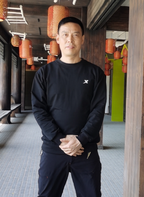 阳光总在风雨后的第一张照片--连云港相亲服务中心