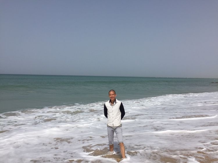 文字的忧伤的第一张照片--连云港相亲服务中心