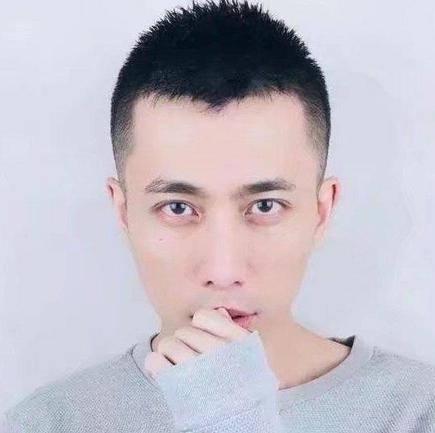 辛酉的第一张照片--连云港相亲服务中心