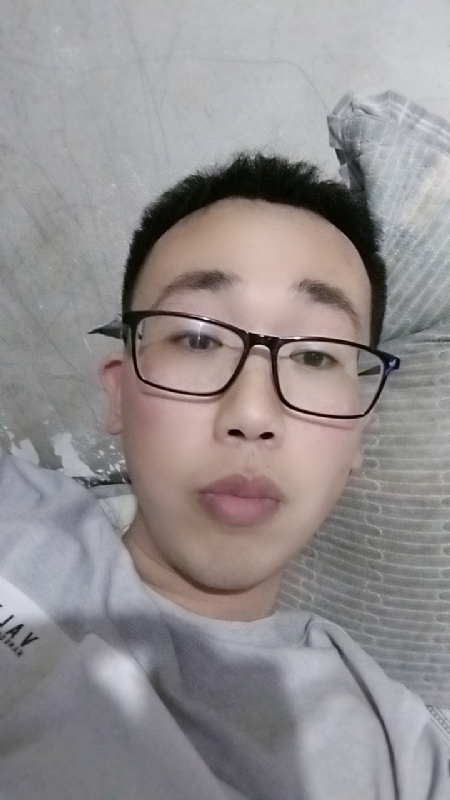 喜欢比我大的女人的第一张照片--连云港相亲服务中心