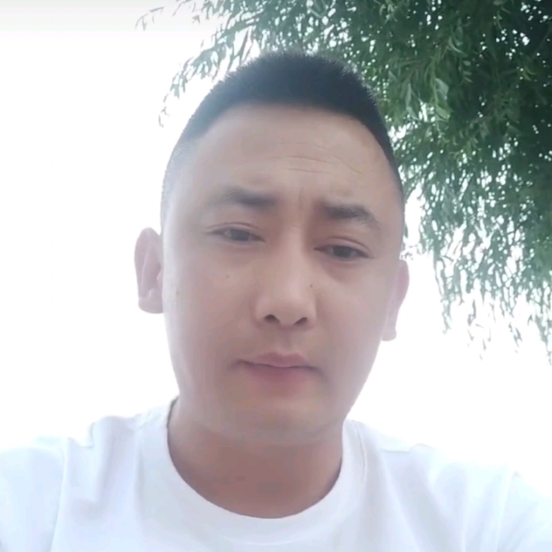 潇洒的第一张照片--连云港相亲服务中心