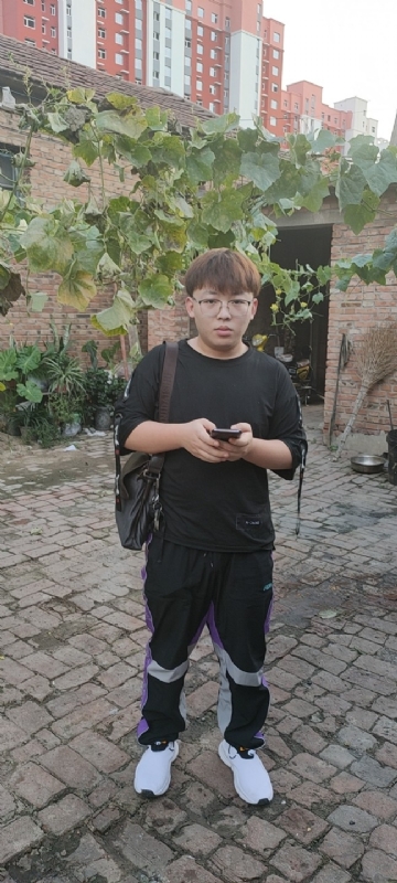 辛禹的第二张照片--连云港相亲服务中心