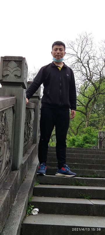 翁的第一张照片--连云港相亲服务中心