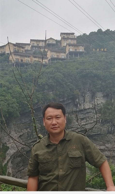 迷彩人生的第一张照片--连云港相亲服务中心