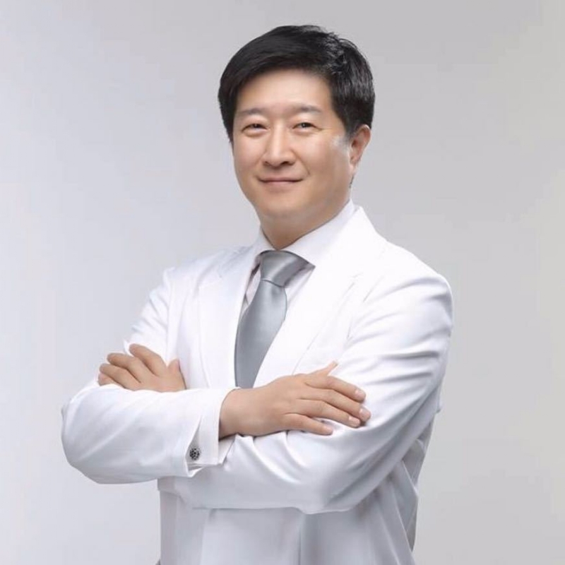 王伟的第三张照片--连云港相亲服务中心