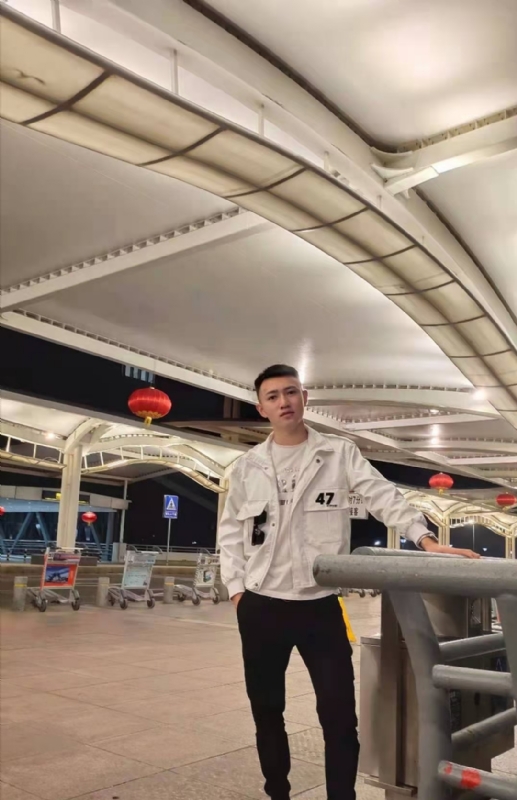 猕猴的第一张照片--连云港相亲服务中心