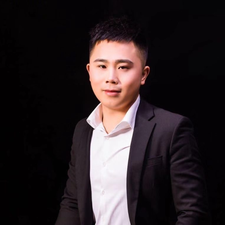 只欠东风的第一张照片--连云港相亲服务中心