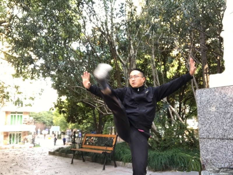 自故深情好受伤的第三张照片--连云港相亲服务中心