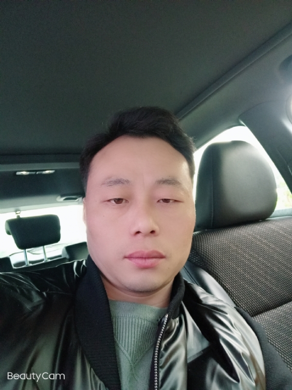 放飞的羊的第一张照片--连云港相亲服务中心