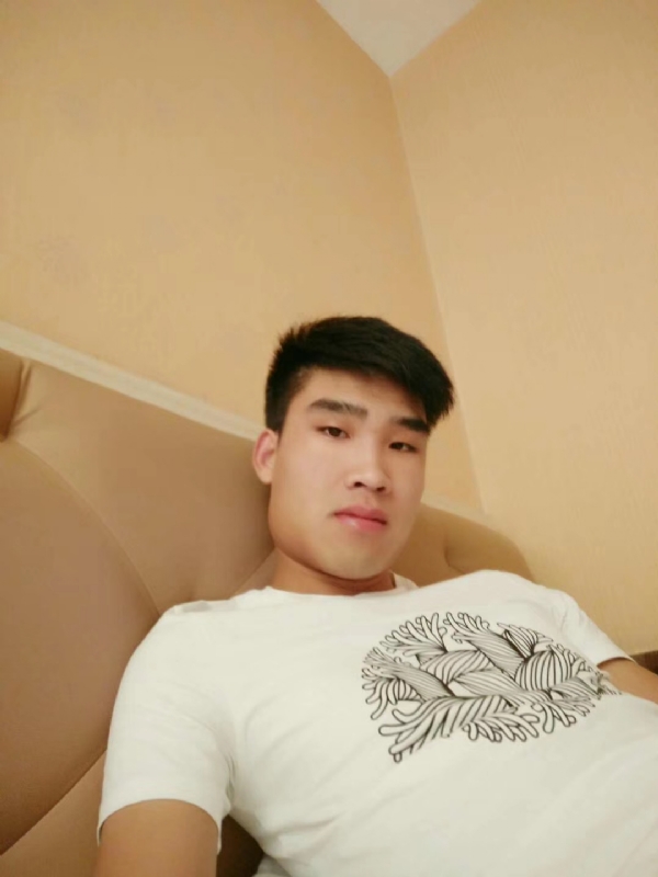 谁不曾孤单上路的第二张照片--连云港相亲服务中心