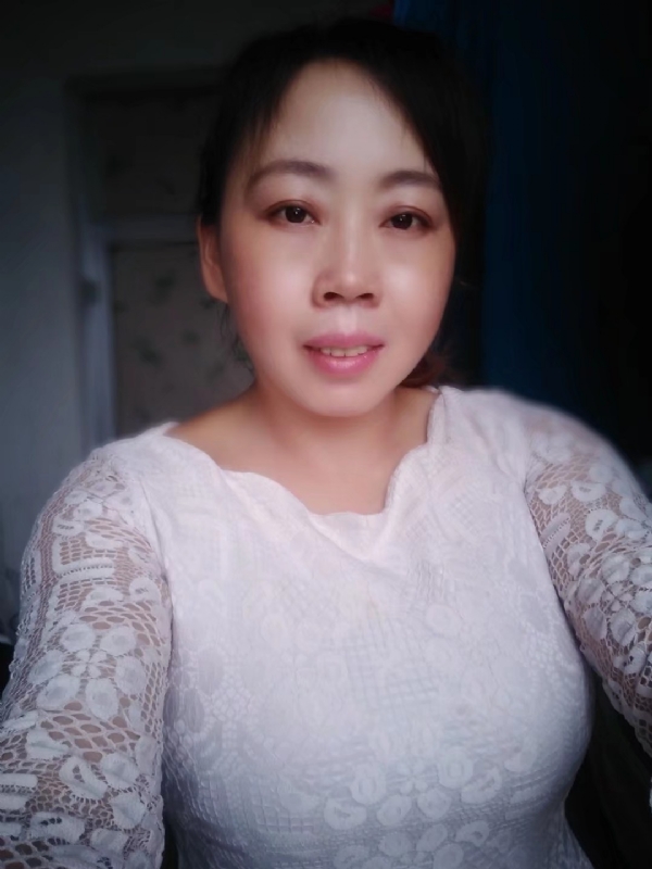 笑看人生的第一张照片--连云港相亲服务中心