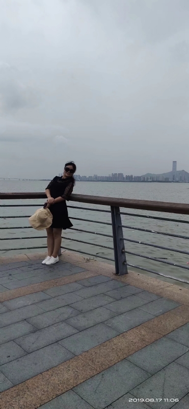 清秋的第一张照片--连云港相亲服务中心