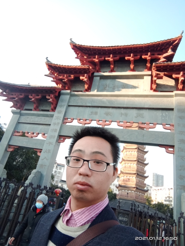 碧血丹心的第一张照片--连云港相亲服务中心