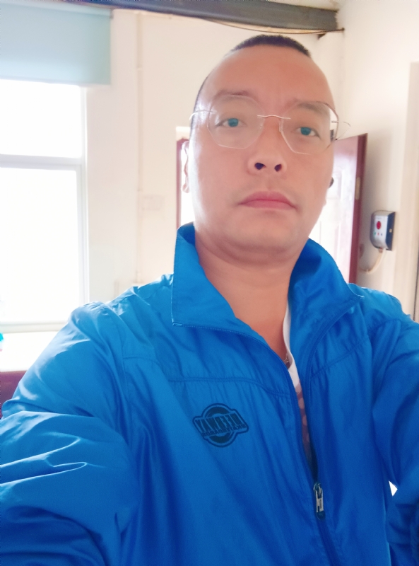 通海混混的第一张照片--连云港相亲服务中心