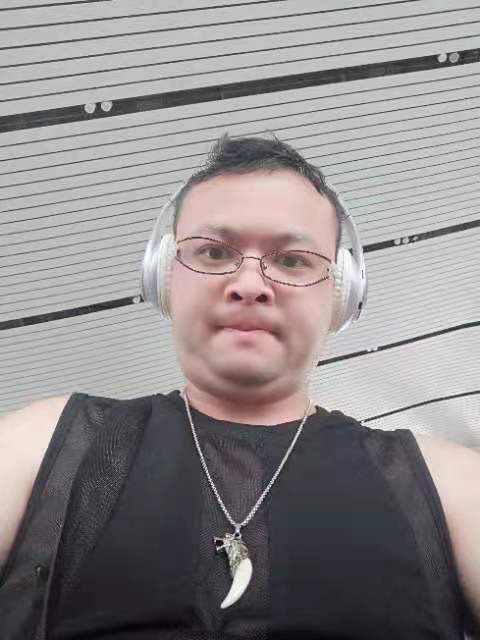 醉叶孤城的第一张照片--连云港相亲服务中心