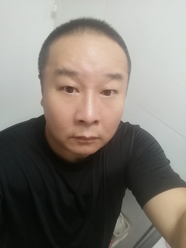 一束光的第一张照片--连云港相亲服务中心