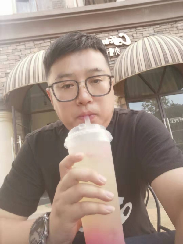 半旧情怀的第一张照片--连云港相亲服务中心