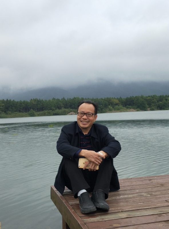 老牛的第一张照片--连云港相亲服务中心