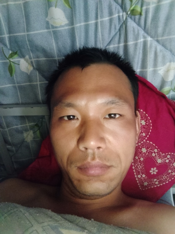 弘扬的第一张照片--连云港相亲服务中心