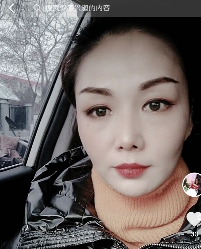 蔷薇的第一张照片--连云港相亲服务中心