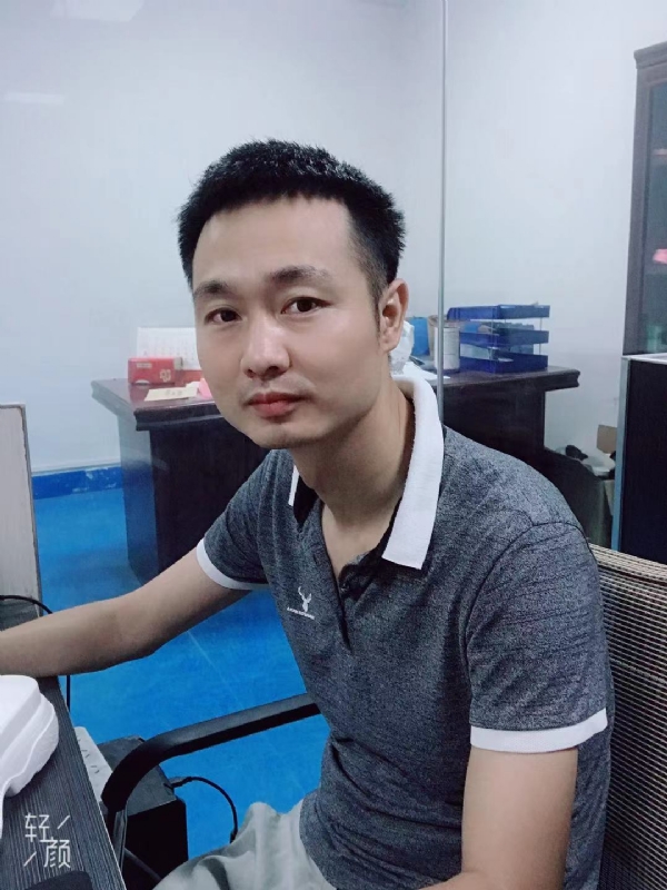 不忘初心的第一张照片--连云港相亲服务中心