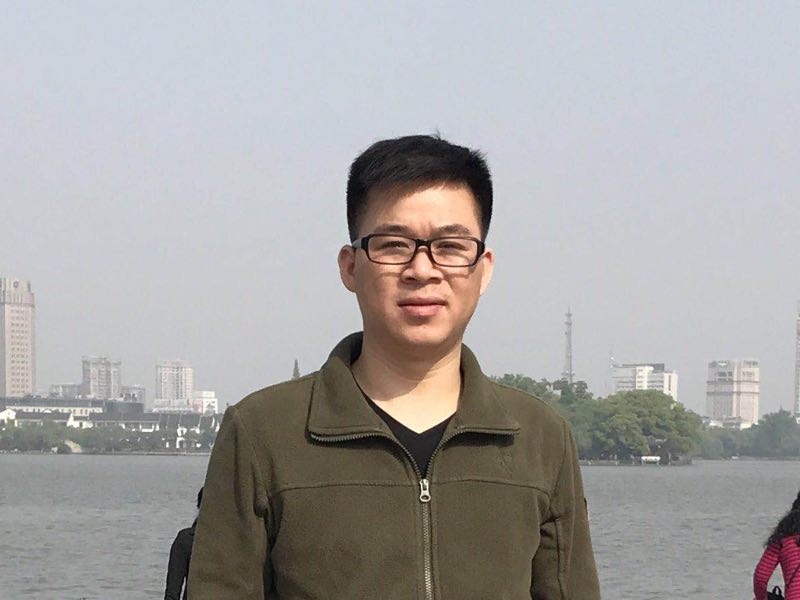 孔雀鱼的第一张照片--连云港相亲服务中心