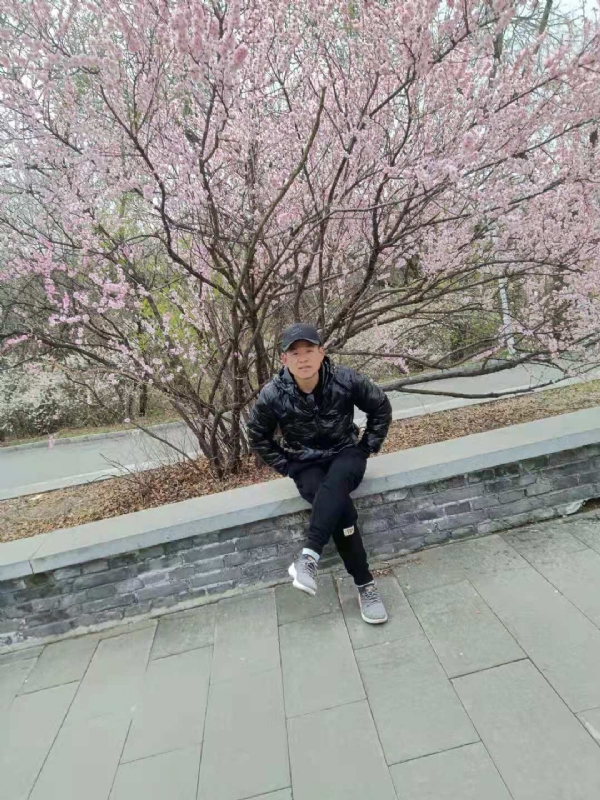 寻找幸福的第一张照片--连云港相亲服务中心