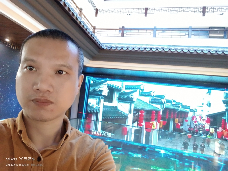 云中漫步的第一张照片--连云港相亲服务中心