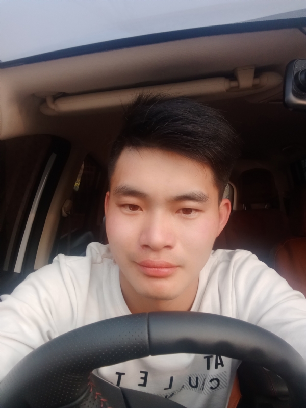 平凡人生的第一张照片--连云港相亲服务中心