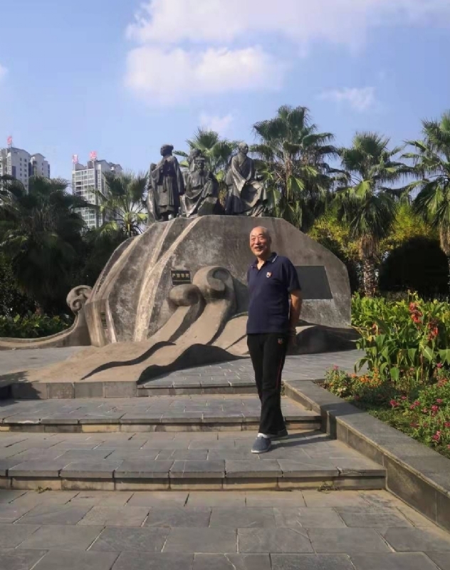 笨笨男的第一张照片--连云港相亲服务中心