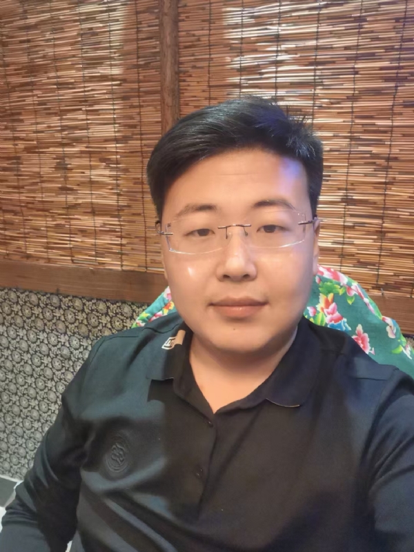 刘先生的第一张照片--连云港相亲服务中心