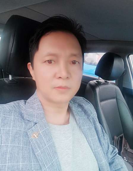 深蓝的第二张照片--连云港相亲服务中心