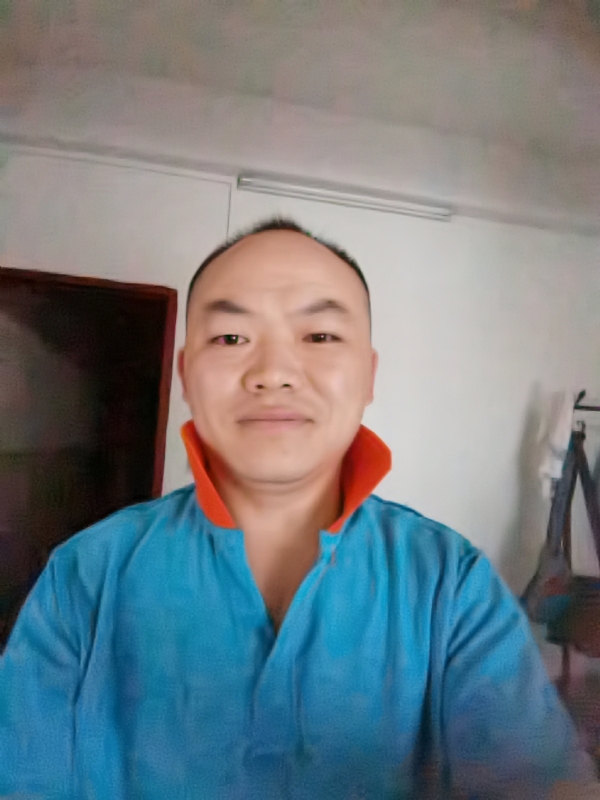 与子携老的第四张照片--连云港相亲服务中心