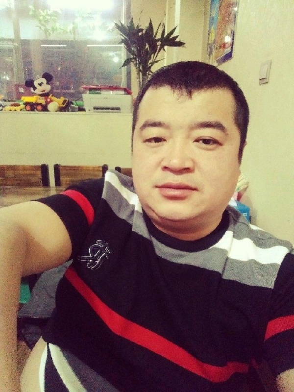 老实人的第一张照片--连云港相亲服务中心