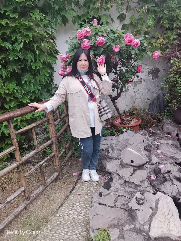 乖乖一女的第三张照片--连云港相亲服务中心