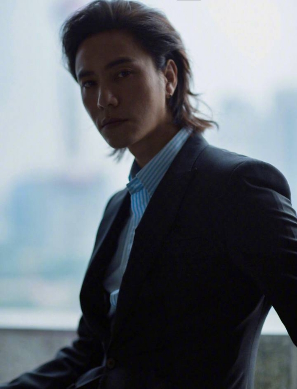 李嘉廷的第三张照片--连云港相亲服务中心