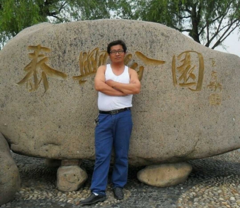 黑哥的第一张照片--连云港相亲服务中心