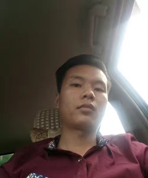 单亲爸爸的第一张照片--连云港相亲服务中心