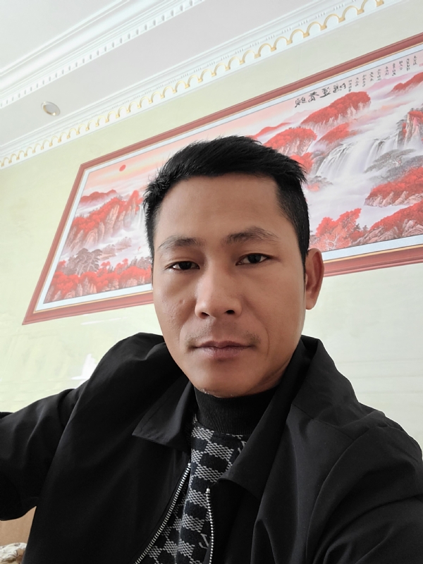 大叔的第一张照片--连云港相亲服务中心