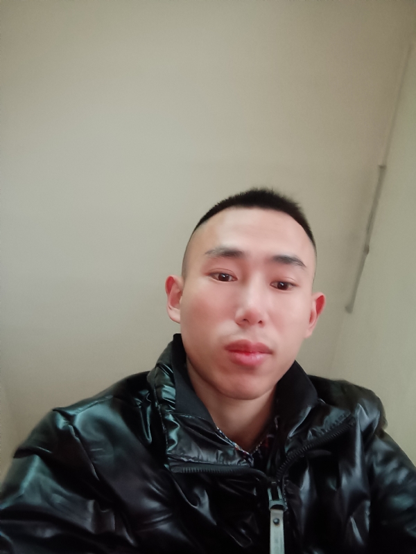 阿浩的第一张照片--连云港相亲服务中心