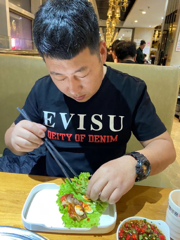 砒霜的第一张照片--连云港相亲服务中心