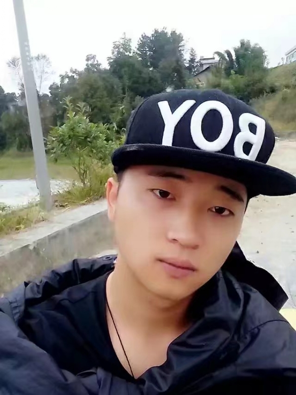 南来北往的第一张照片--连云港相亲服务中心