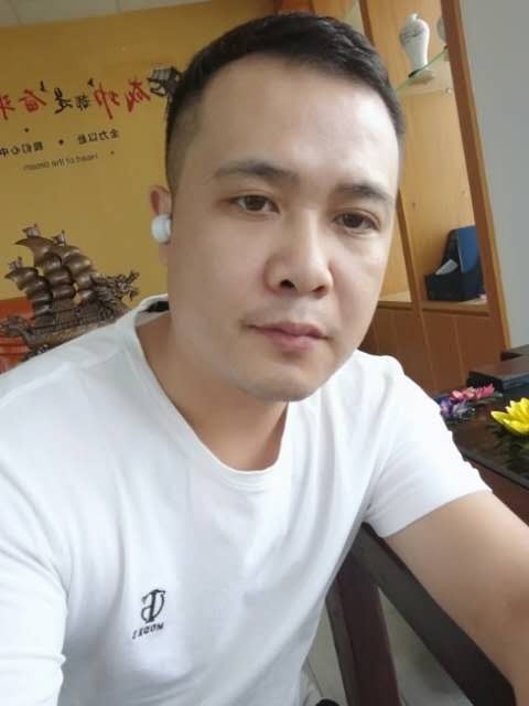 礼哥的第二张照片--连云港相亲服务中心