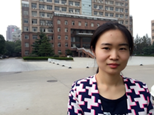 女儿征婚的第一张照片--连云港相亲服务中心