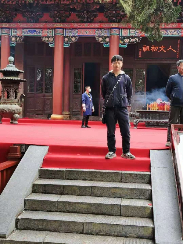 单身的小草的第三张照片--连云港相亲服务中心