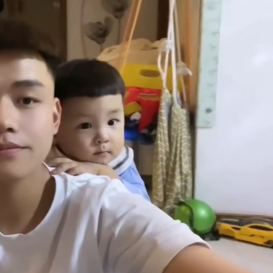 嘻嘻嘻的第一张照片--连云港相亲服务中心