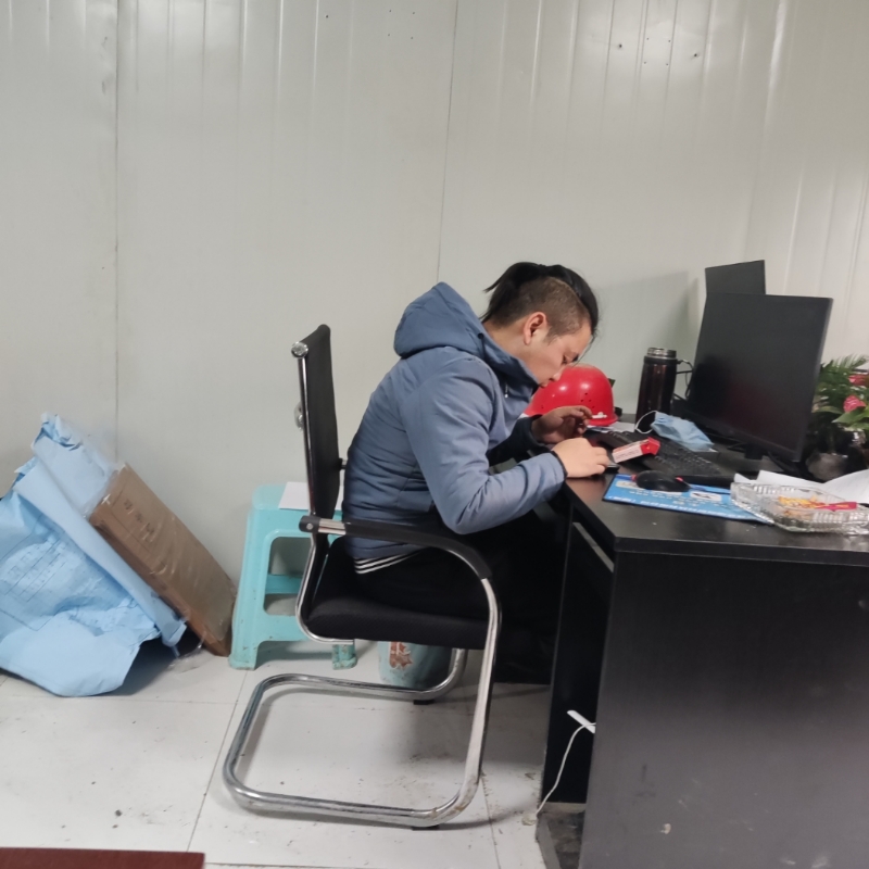 太空舱的第一张照片--连云港相亲服务中心