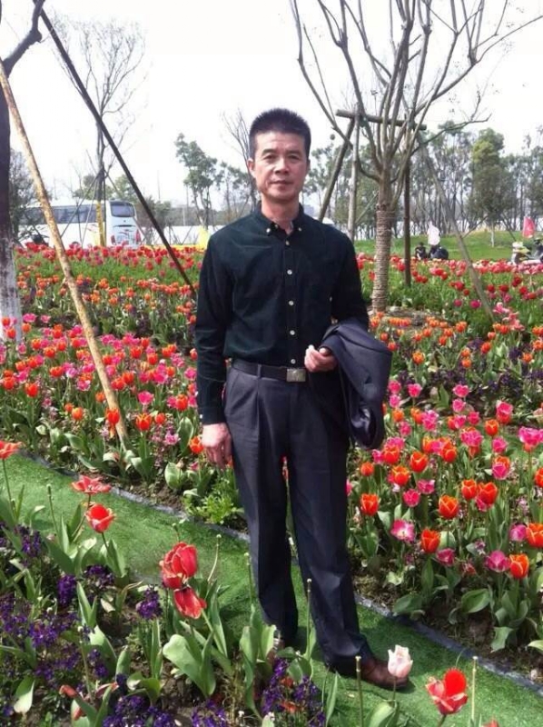 蓝天的第一张照片--连云港相亲服务中心