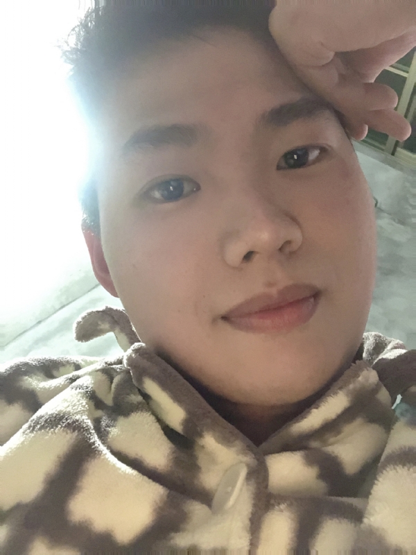 她的第四张照片--连云港相亲服务中心