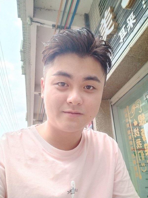 李健诚的第一张照片--连云港相亲服务中心